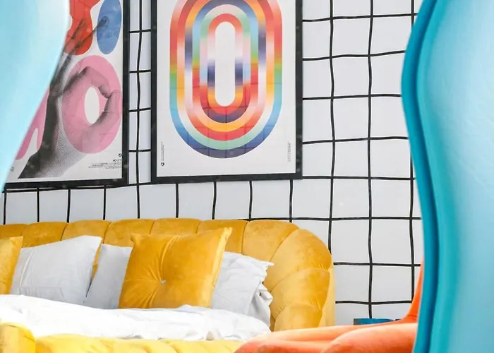 Hotel The Play Haus Aesthetic Across Naia Terminal 3 *